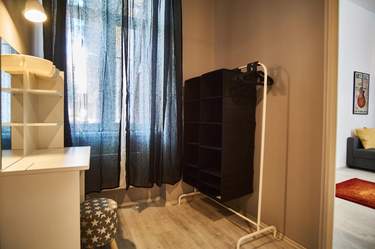 Design Apartment In The City Center With Ac Budapest Exterior photo